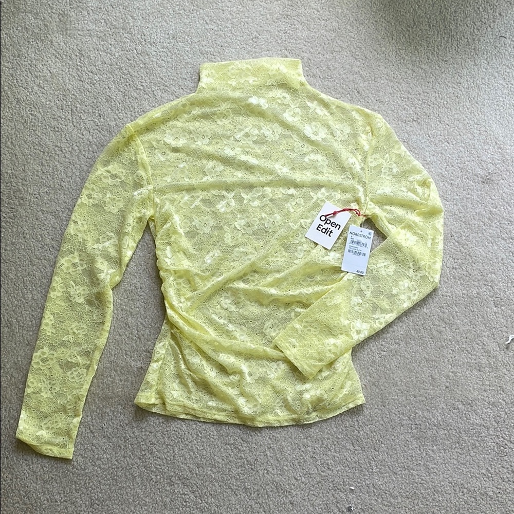 Chic Yellow Blouse with Elegant Design